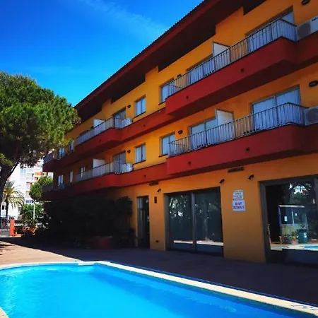 Quintasol Apartahotel 3*